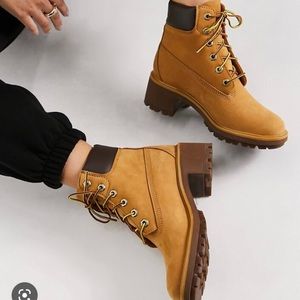 NWT Timberland Kinsley waterproof boot.